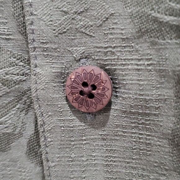 Caribbean Joe Mens 100% Silk, Tropical Embossed, Short Sleeve Shirt, Size Large - Picture 4 of 5